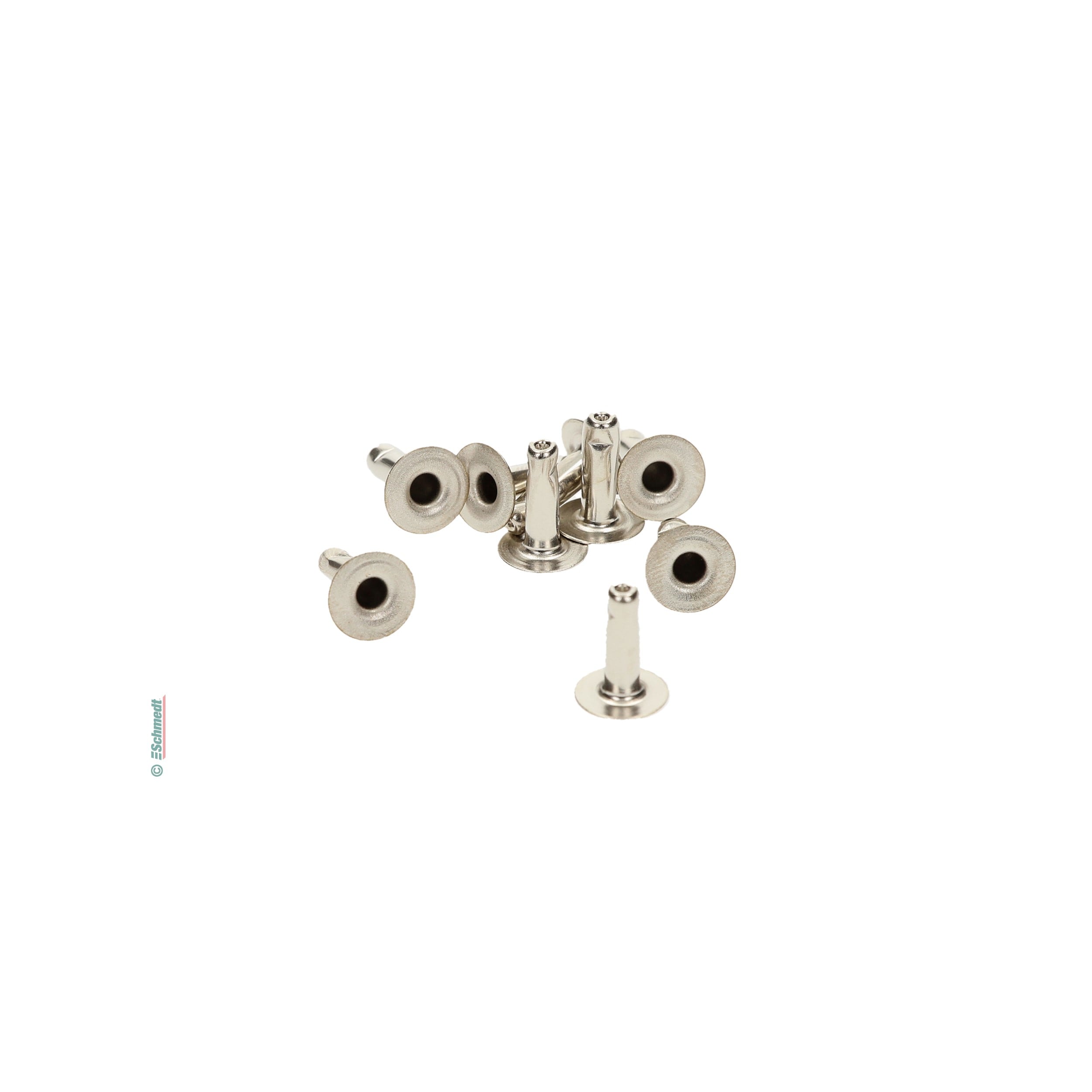 Male piece of two-piece rivets - Shaft Ø (in mm) 4.0 - Shaft length (in mm) 8.0 - Head Ø (in mm) 7.0 - Hollow rivets always consist of 2 par...